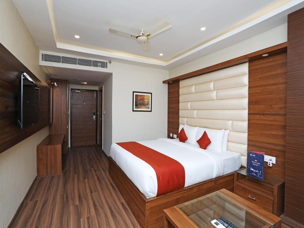 Oyo 16835 Stayotel Airport 4*